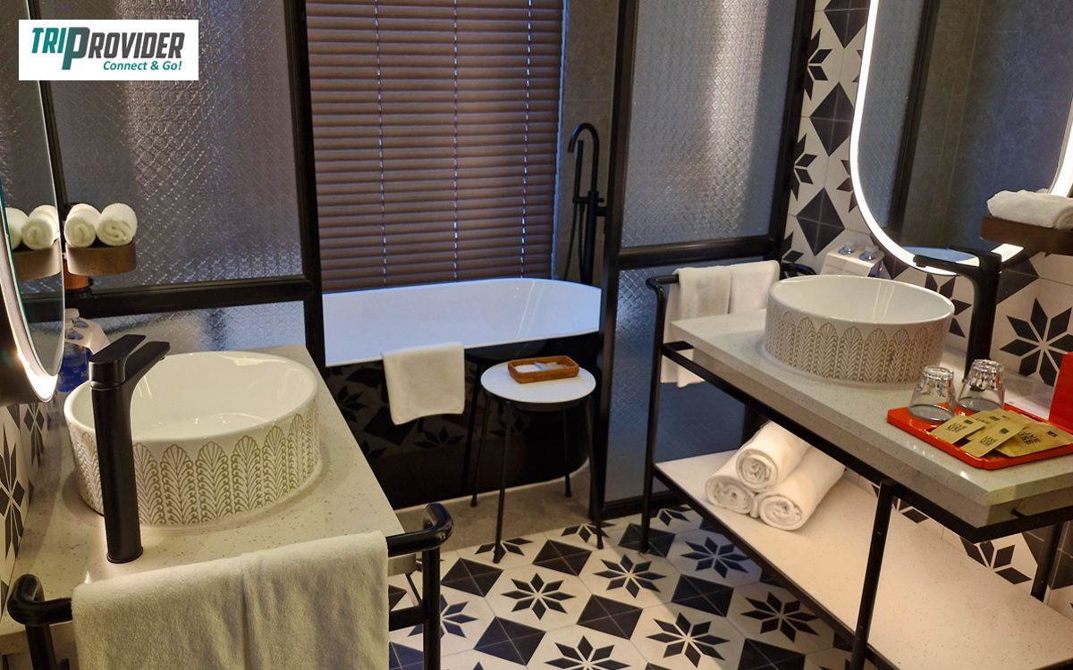 Triprovider Vietnam Indigo Hotel Review Bathroom